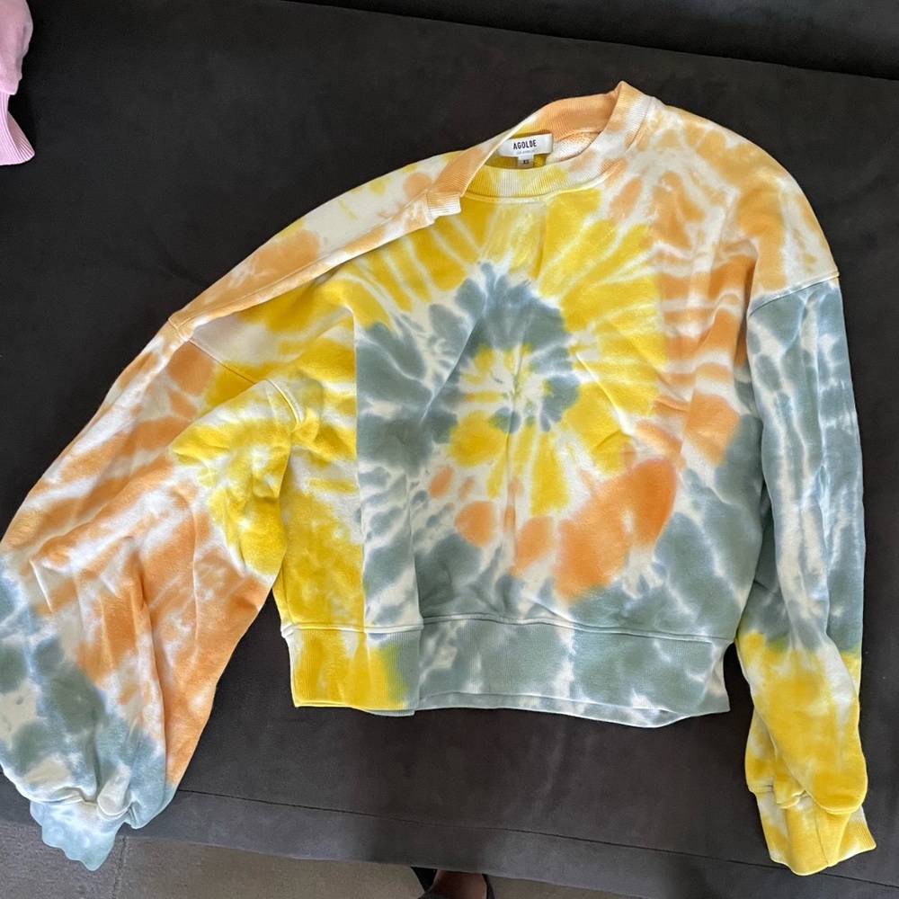 Agolde tiedye crewneck - seen on @somethingnavy